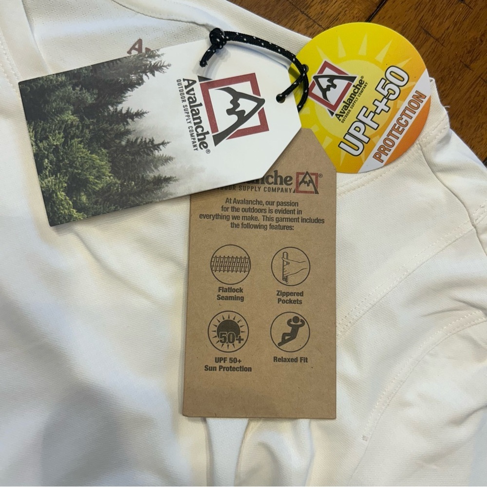 *NWT* Avalanche Cream Women’s Short Sleeve T-Shirt w/UPF 50+ Protection, Small - Picture 13 of 16
